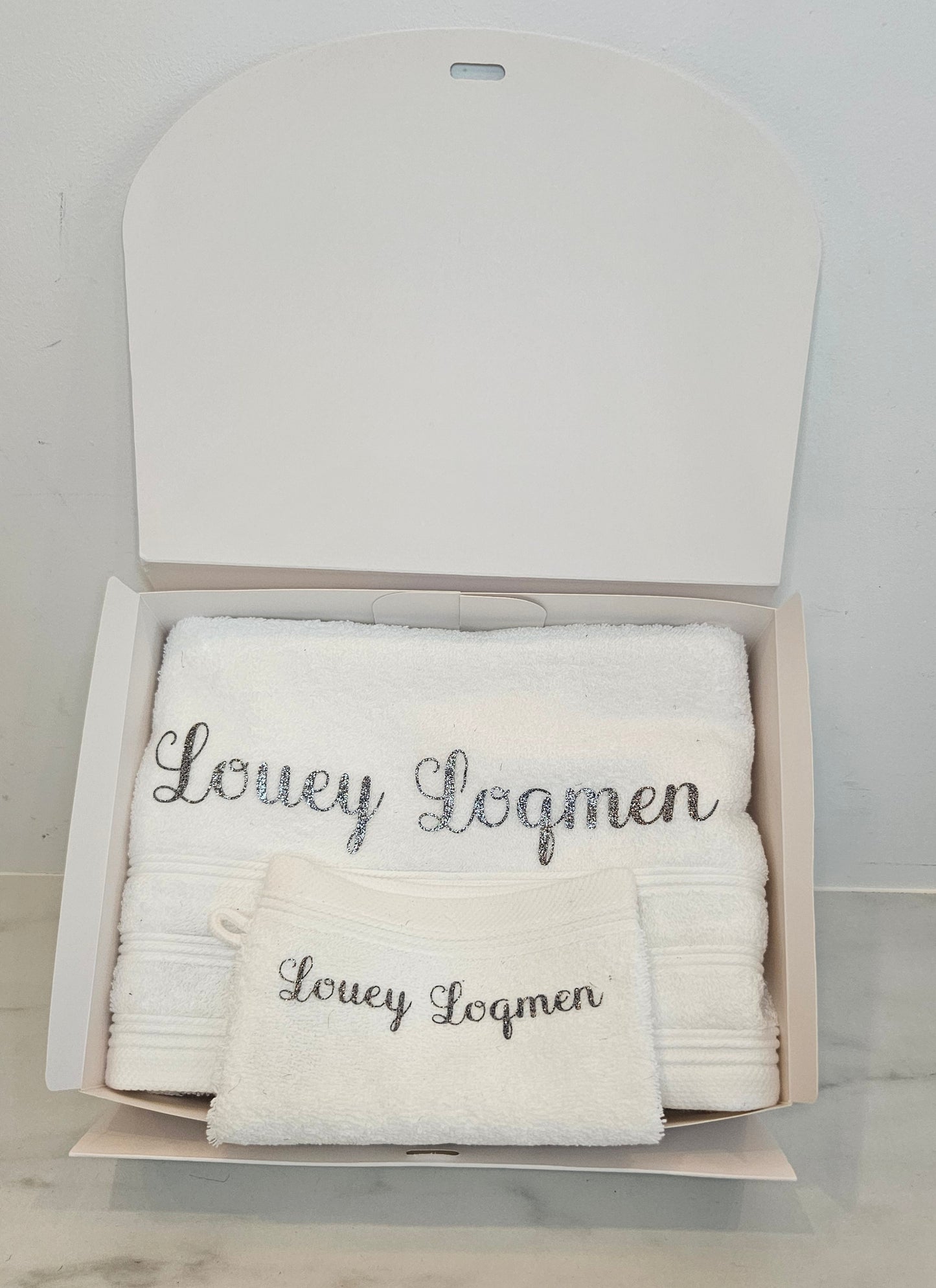 Serviette blanche box bain